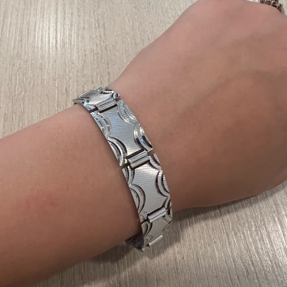 Vintage Avon silver bracelet